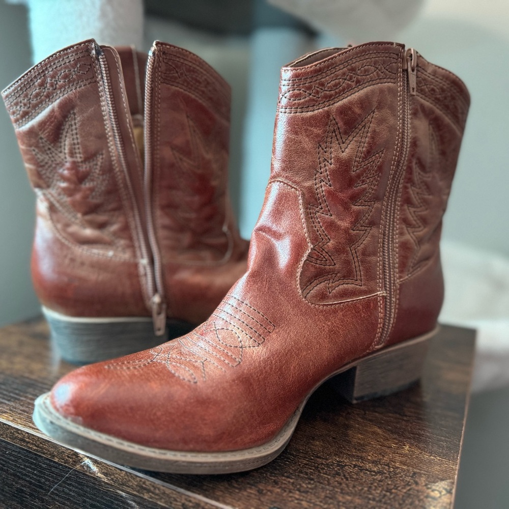 Ankle western cowboy boots tan size 9